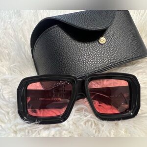 Loewe Paula Ibiza dive in sunglasses